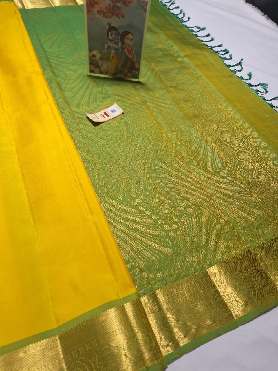 Yellow Pure kanchipuram plain silk sarees