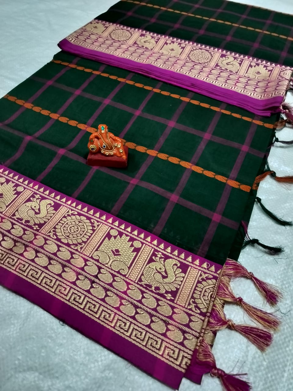 Bottle green and magenta Narayanpet Cotton checks  sarees