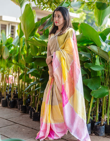 Multicolored 120 counts linen by linen checks sarees