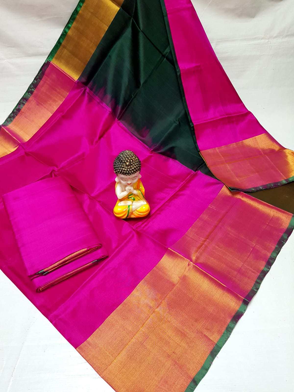 Dark pink and dark green Uppada big border sarees