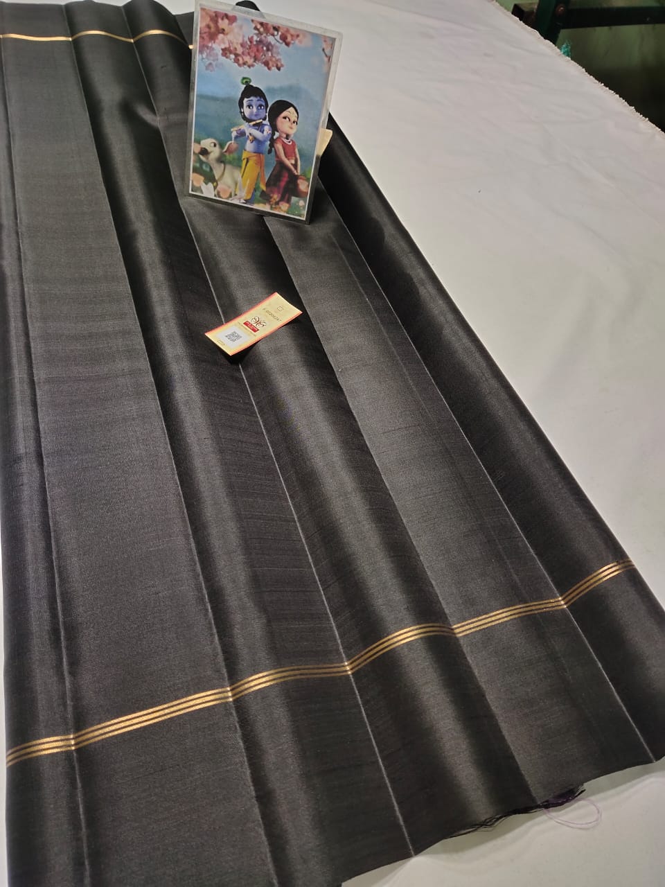 Black Pure kanchipuram plain silk sarees