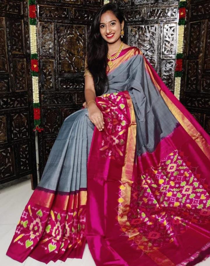 Gray and dark pink handloom pochampally ikkat silk sarees