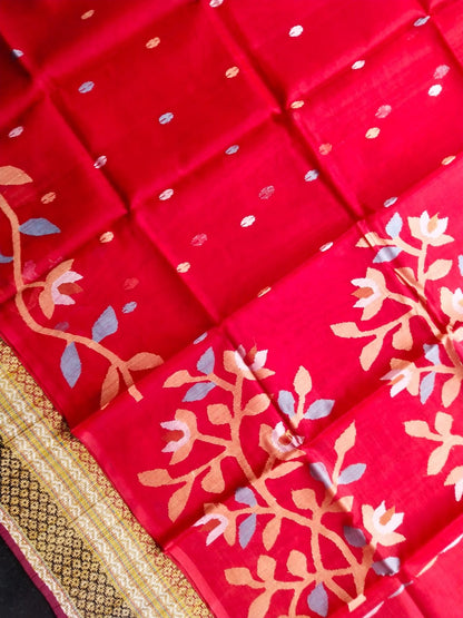 Red handwoven muslin jamdani sarees