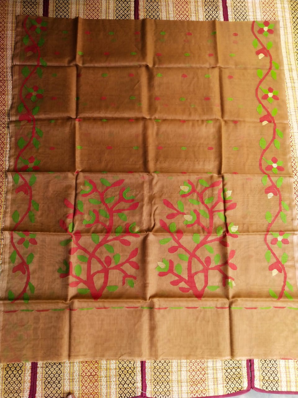 Beige handwoven muslin jamdani sarees