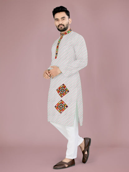 White traditional Navratri kurta and Pyjama Set